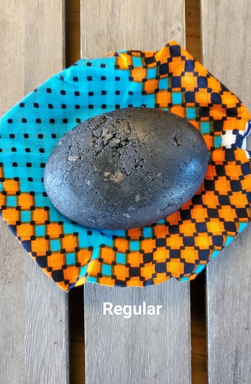 PFLANZLICHE AFRIKANISCHE SCHWARZE SEIFE